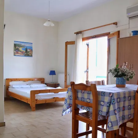 Seaview - Selfcatering - Helen No 6 Apartment
